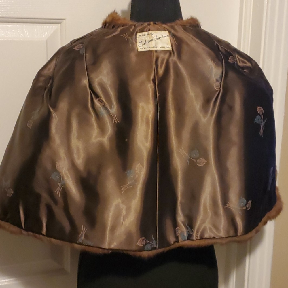 Mink fur stole/shaw - Picture 7 of 8